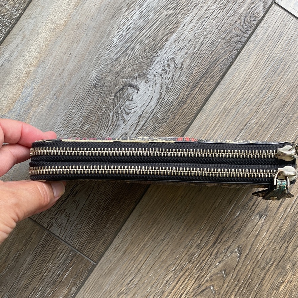Tumi Zipper Wallet - Picture 4 of 13